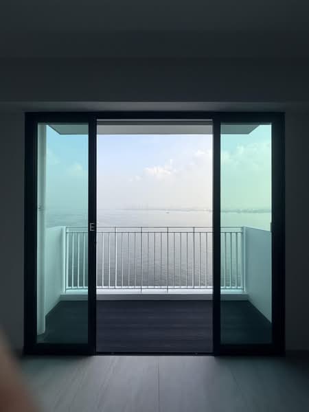 420C Northshore Drive, 420C Northshore Drive, 3 Bedrooms, 1,237 sqft, HDB Flat For Sale, by Evon Ng, 500207438 - Balcony - PropertyGuru.com.sg