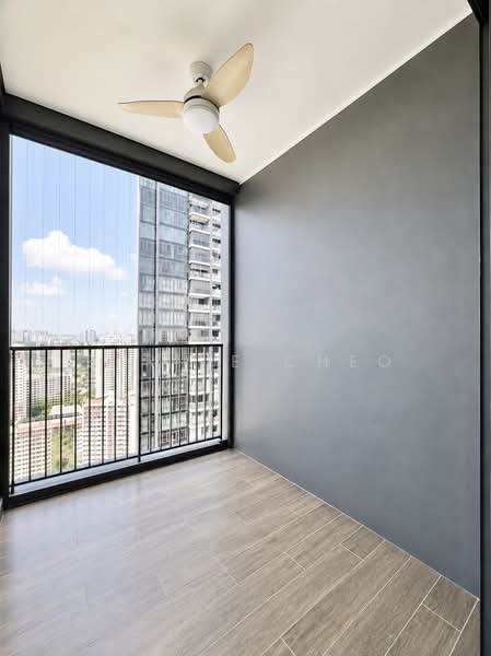 Gem Residences, , 2 Bedrooms, 678 sqft, Condominium For Sale, by Bernie Cheo, 500207446 - Balcony - PropertyGuru.com.sg