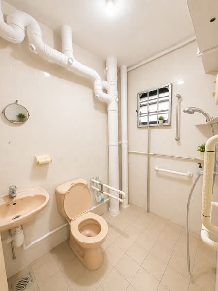 190B Rivervale Drive, 190B Rivervale Drive, 3 Bedrooms, 1,033 sqft, HDB Flat For Sale, by Lawrence Lim, 500207458 - Bathroom - PropertyGuru.com.sg