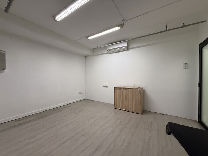 Enterprise Hub, 48 Toh Guan Road East, 800 sqft, Factory / Workshop (B2) For Rent, by Liu TingTing, 500207469 - Interior - CommercialGuru.com.sg