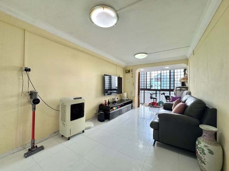 51 Lorong 6 Toa Payoh, 51 Lorong 6 Toa Payoh, 2 Bedrooms, 786 sqft, HDB Flat For Sale, by TJHAI C. (TJ), 500207471 - Living Room - PropertyGuru.com.sg