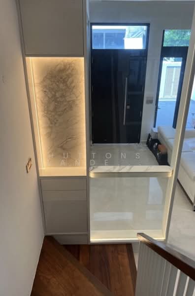 Renovated 3.5 storey Luxus Hill Terrace, 1km to Rosyth, NS facing, 8 Luxus Hill Drive, 5 Bedrooms, 3,750 sqft, Terraced House For Sale, by Vicole Lim, 500207486 - Entrance - PropertyGuru.com.sg