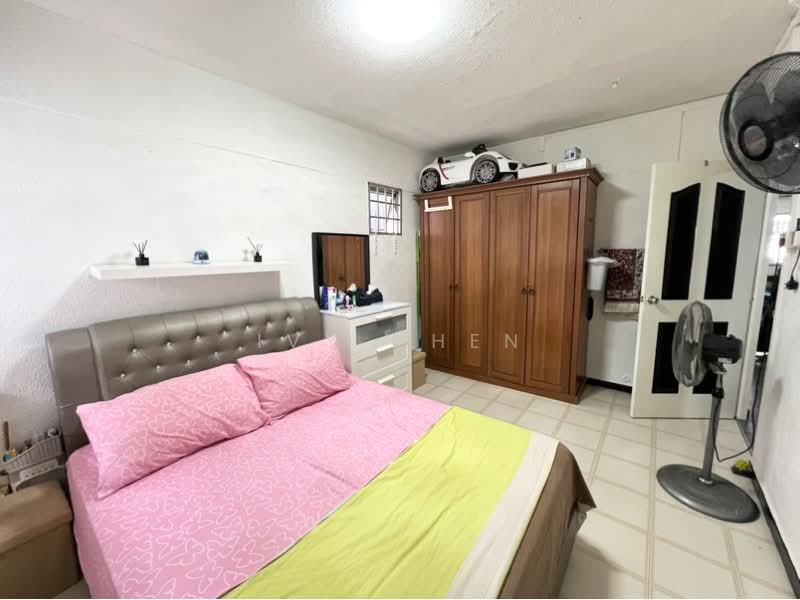 145 Bukit Batok Street 11, 145 Bukit Batok Street 11, 3 Bedrooms, 1,001 sqft, HDB Flat For Sale, by Ivy Chen, 500207492 - PropertyGuru.com.sg
