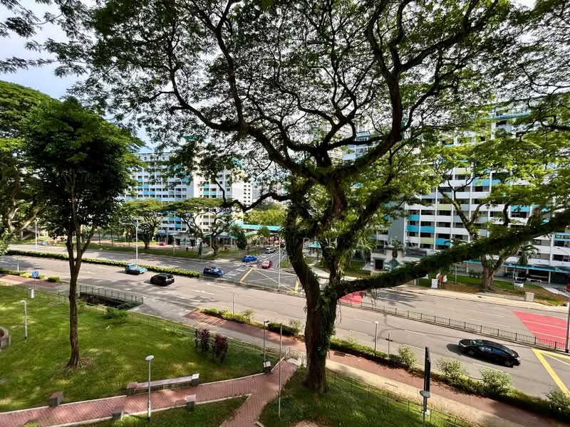 157 Lorong 1 Toa Payoh, 157 Lorong 1 Toa Payoh, 2 Bedrooms, 828 sqft, HDB Flat For Sale, by Sheila Phang, 500207494 - Exterior - PropertyGuru.com.sg