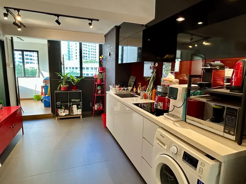 157 Lorong 1 Toa Payoh, 157 Lorong 1 Toa Payoh, 2 Bedrooms, 828 sqft, HDB Flat For Sale, by Sheila Phang, 500207494 - Kitchen - PropertyGuru.com.sg