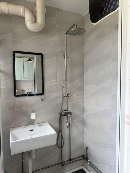 103 Teck Whye Lane, 103 Teck Whye Lane, 3 Bedrooms, 1,151 sqft, HDB Flat For Sale, by Liah Hanifah, 500207499 - Bathroom - PropertyGuru.com.sg