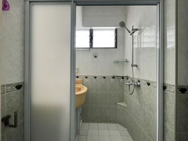 Neptune Court, 8 Marine Vista, 3 Bedrooms, 1,270 sqft, Apartment For Rent, by Jason Chan, 500207503 - Bathroom - PropertyGuru.com.sg