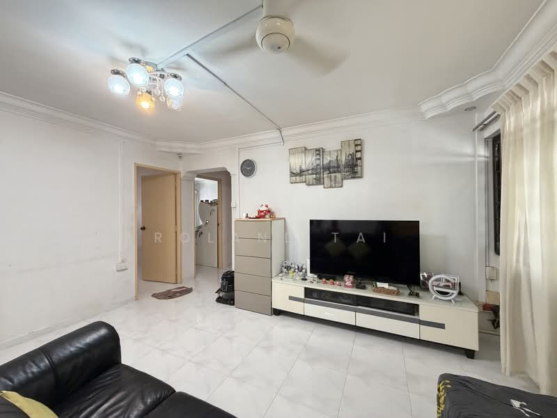 751 Woodlands Circle, 751 Woodlands Circle, 3 Bedrooms, 1,098 sqft, HDB Flat For Sale, by Roland Tai, 500207518 - Living Room - PropertyGuru.com.sg