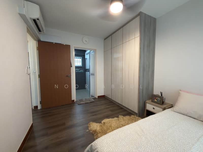 208B Punggol Place, 208B Punggol Place, 2 Bedrooms, 721 sqft, HDB Flat For Rent, by Noor Abdul, 500207519 - Bedroom - PropertyGuru.com.sg