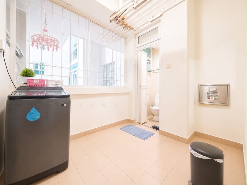Summerhill, 50 Hume Avenue, 4 Bedrooms, 1,604 sqft, Condominium For Sale, by Lynn Lim, 500207522 - Bathroom - PropertyGuru.com.sg