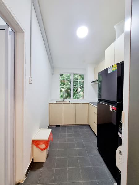 Tiong Bahru Estate, 12 Eng Hoon Street, 2 Bedrooms, 850 sqft, Shophouse For Rent, by Kimberly Tang, 500207531 - Kitchen - PropertyGuru.com.sg