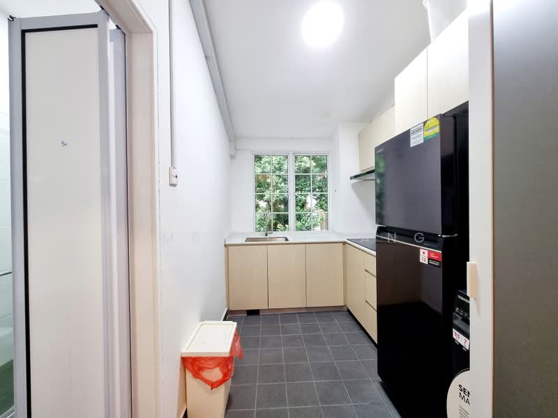 Tiong Bahru Estate, 12 Eng Hoon Street, 2 Bedrooms, 850 sqft, Shophouse For Rent, by Kimberly Tang, 500207531 - Kitchen - PropertyGuru.com.sg