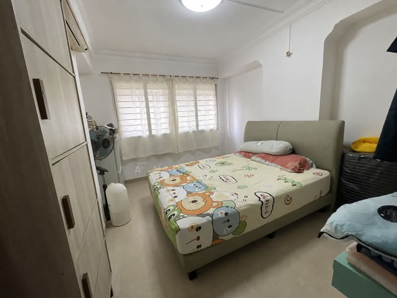 617 Choa Chu Kang North 7, 617 Choa Chu Kang North 7, 3 Bedrooms, 1,431 sqft, HDB Flat For Sale, by Jane Kang, 500207532 - Bedroom - PropertyGuru.com.sg