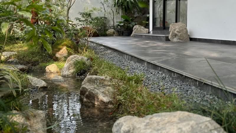 Phoenix walk, Phoenix walk, Dairy Farm / Bukit Panjang / Choa Chu Kang, 6 Bedrooms, 5,000 sqft, Semi-Detached House For Sale, by Sally Khoo Mui Ngoh, 500207534 - Exterior - PropertyGuru.com.sg
