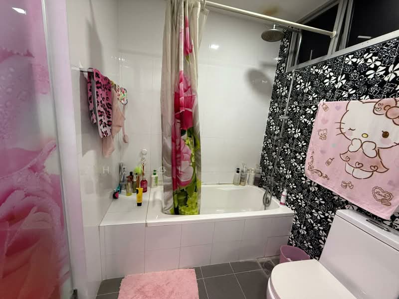 UE Square, 205 River Valley Road, 1 Bedroom, 990 sqft, Apartment For Sale, by Zhenglin Ling, 500207547 - Bathroom - PropertyGuru.com.sg