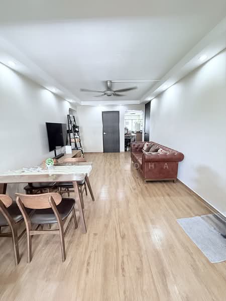 205 Clementi Avenue 6, 205 Clementi Avenue 6, 3 Bedrooms, 990 sqft, HDB Flat For Rent, by SQ Raudha, 500207554 - Living Room - PropertyGuru.com.sg