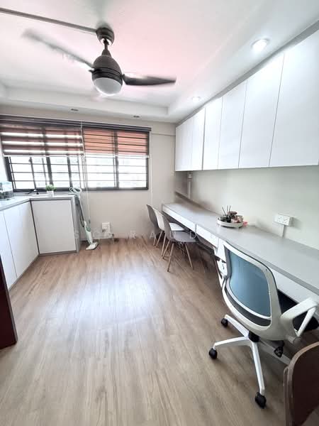 205 Clementi Avenue 6, 205 Clementi Avenue 6, 3 Bedrooms, 990 sqft, HDB Flat For Rent, by SQ Raudha, 500207554 - Study - PropertyGuru.com.sg