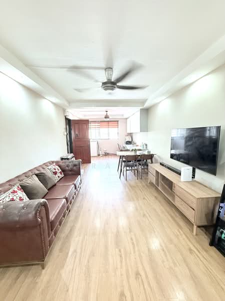 205 Clementi Avenue 6, 205 Clementi Avenue 6, 3 Bedrooms, 990 sqft, HDB Flat For Rent, by SQ Raudha, 500207554 - Living Room - PropertyGuru.com.sg