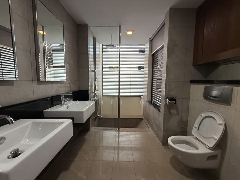 Beautifully Renovated Semi-Detached home in Lucky Heights, , 4 Bedrooms, 3,800 sqft, Semi-Detached House For Rent, by Rachel Goh, 500207555 - Master Bathroom - PropertyGuru.com.sg