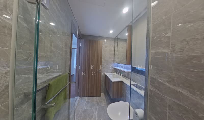 Lentor Modern, Lentor Central, Mandai / Upper Thomson, 3 Bedrooms, 969 sqft, Condominium For Sale, by Sally Khoo Mui Ngoh, 500207556 - Bathroom - PropertyGuru.com.sg