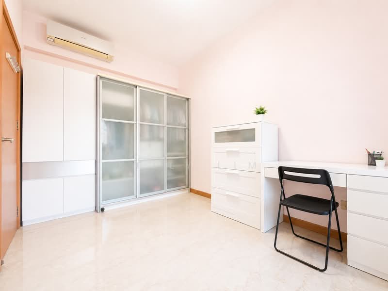 Summerhill, 52 Hume Avenue, 4 Bedrooms, 1,604 sqft, Condominium For Sale, by Kelly Lim, 500207558 - Study - PropertyGuru.com.sg