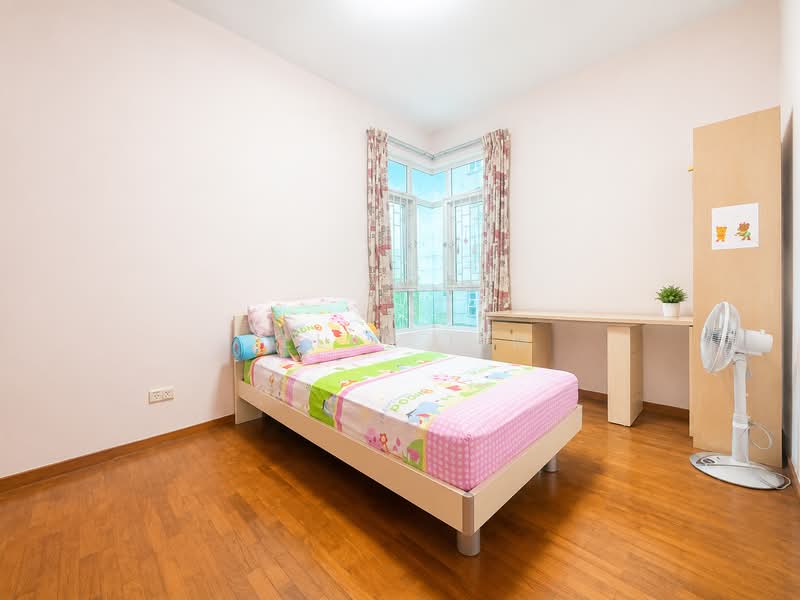Summerhill, 52 Hume Avenue, 4 Bedrooms, 1,604 sqft, Condominium For Sale, by Kelly Lim, 500207558 - Bedroom - PropertyGuru.com.sg