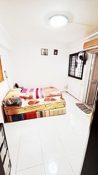242 Bukit Batok East Avenue 5, 242 Bukit Batok East Avenue 5, 2 Bedrooms, 743 sqft, HDB Flat For Sale, by Angeline Lim, 500207560 - Bedroom - PropertyGuru.com.sg