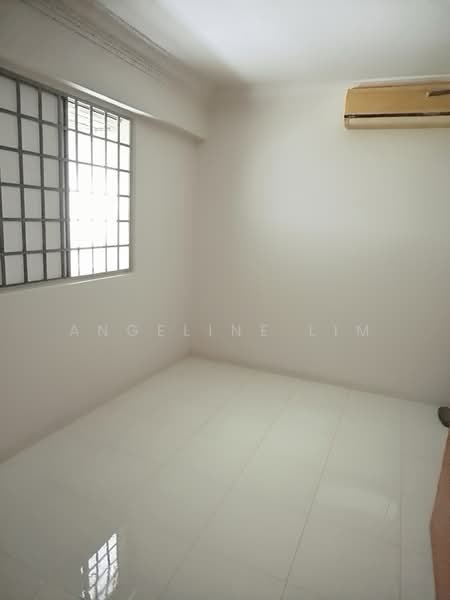 242 Bukit Batok East Avenue 5, 242 Bukit Batok East Avenue 5, 2 Bedrooms, 743 sqft, HDB Flat For Sale, by Angeline Lim, 500207560 - Interior - PropertyGuru.com.sg