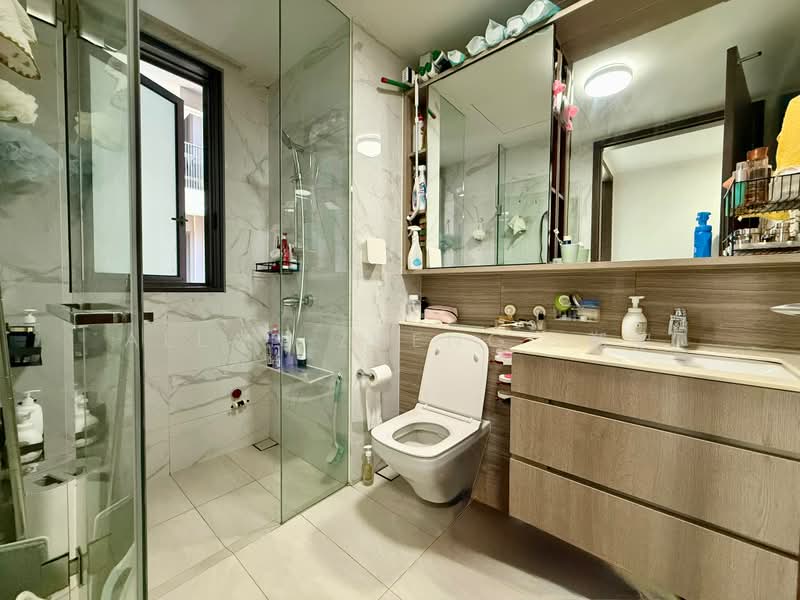 Forest Woods, 11 Lorong Liew Lian, 2 Bedrooms, 657 sqft, Condominium For Rent, by Allan Zheng 鄭黎, 500207565 - Bathroom - PropertyGuru.com.sg