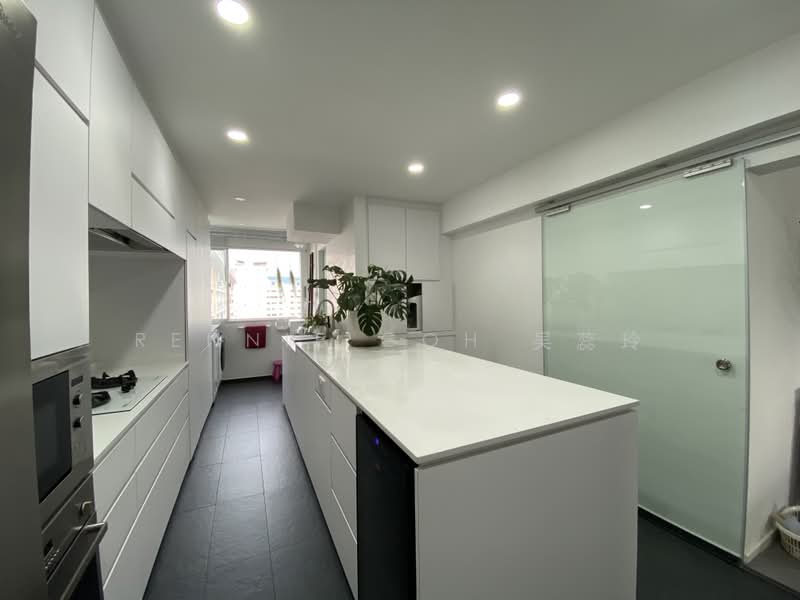 425 Pasir Ris Drive 6, 425 Pasir Ris Drive 6, 3 Bedrooms, 1,108 sqft, HDB Flat For Rent, by Rennie Goh 吴蕊玲, 500207574 - Kitchen - PropertyGuru.com.sg