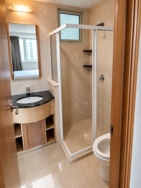Queens, 16 Stirling Road, 2 Bedrooms, 915 sqft, Condominium For Rent, by Emma Chua, 500207577 - PropertyGuru.com.sg