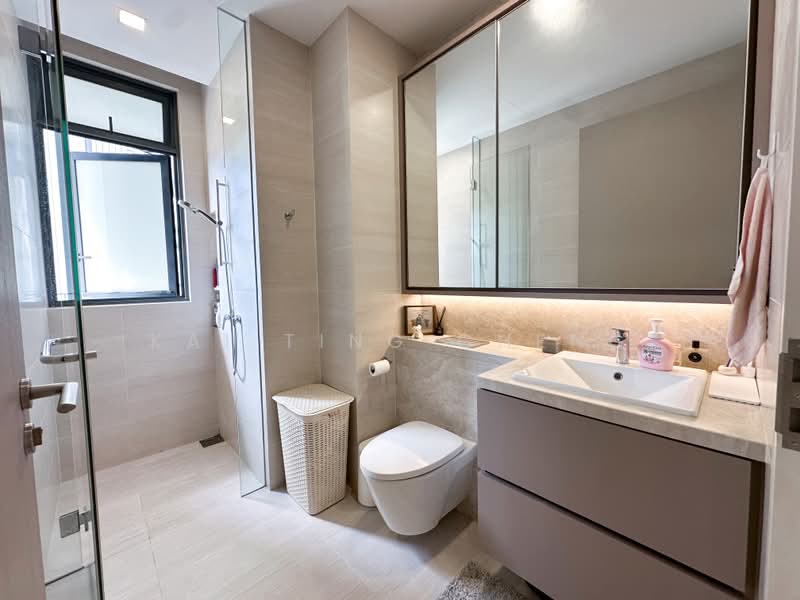 Highline Residences, 7 Kim Tian Road, 3 Bedrooms, 915 sqft, Condominium For Sale, by Kai Ting Cheng, 500207590 - Bathroom - PropertyGuru.com.sg