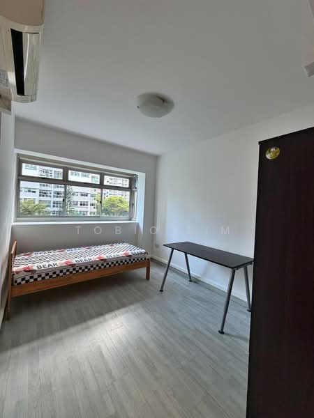 52 Strathmore Avenue, 52 Strathmore Avenue, 3 Bedrooms, 968 sqft, HDB Flat For Sale, by Tobio Sim, 500207591 - Bedroom - PropertyGuru.com.sg