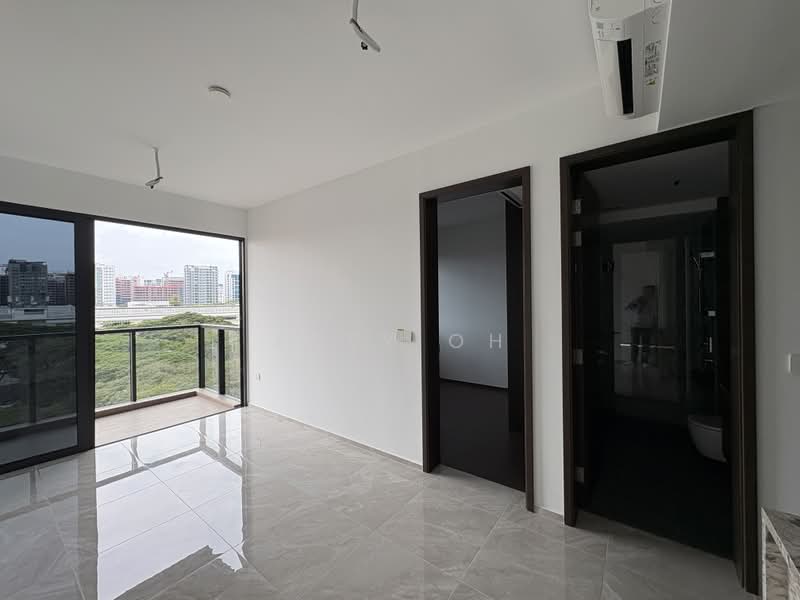Tembusu Grand, 94 Jalan Tembusu, 2 Bedrooms, 667 sqft, Condominium For Sale, by Joey Oh, 500207593 - Living Room - PropertyGuru.com.sg