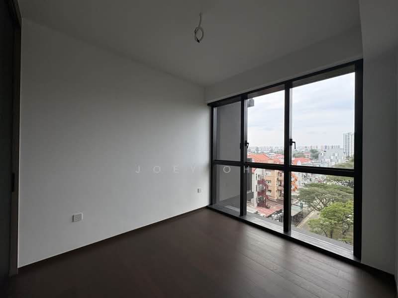 Tembusu Grand, 94 Jalan Tembusu, 2 Bedrooms, 667 sqft, Condominium For Sale, by Joey Oh, 500207593 - Bedroom - PropertyGuru.com.sg