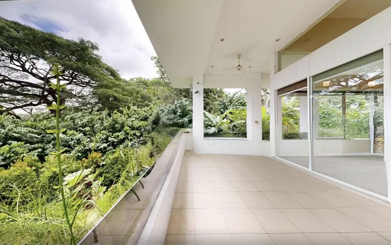 Large 22,000sf GCB with Natural Basement for only $1900psf, Newton / Novena, 7 Bedrooms, 8,548 sqft, Good Class Bungalow For Sale, by Liu TingTing, 500207595 - Balcony - PropertyGuru.com.sg
