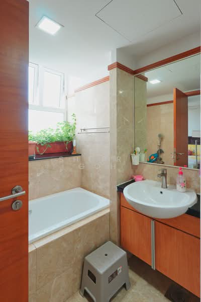 Changi Rise Condo, 4 Simei Rise, 3 Bedrooms, 1,130 sqft, Condominium For Sale, by Sherry Goh, 500207597 - Bathroom - PropertyGuru.com.sg