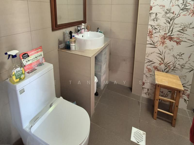 High Oak Condo, 11 Toh Tuck Road, 3 Bedrooms, 1,109 sqft, Condominium For Sale, by Belle Tan May Sian, 500207599 - Bathroom - PropertyGuru.com.sg