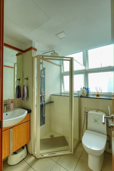 Changi Rise Condo, 4 Simei Rise, 3 Bedrooms, 1,130 sqft, Condominium For Sale, by Eng Yuan Li, 500207600 - Bathroom - PropertyGuru.com.sg