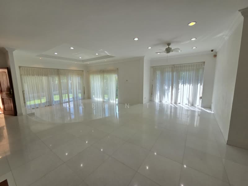 ๐ Best of the East @ Goodman Estate ๐, , 5 Bedrooms, 7,500 sqft, Bungalow House For Rent, by Darren Teo, 500207603 - Living Room - PropertyGuru.com.sg