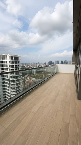 8 Saint Thomas, 8 Saint Thomas Walk, 4 Bedrooms, 2,658 sqft, Condominium For Rent, by Jay Loy 黎仕緯, 500207619 - Balcony - PropertyGuru.com.sg
