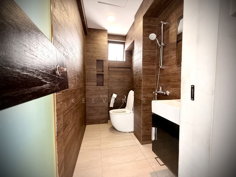 139 Potong Pasir Avenue 3, 139 Potong Pasir Avenue 3, 2 Bedrooms, 797 sqft, HDB Flat For Rent, by Kelvin Su, 500207622 - Bathroom - PropertyGuru.com.sg