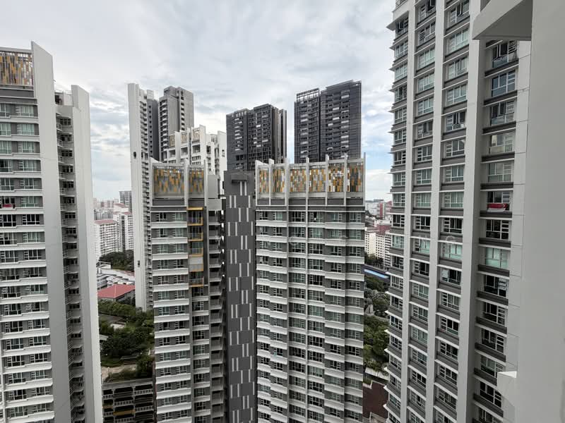 39A Margaret Drive, 39A Margaret Drive, 2 Bedrooms, 678 sqft, HDB Flat For Sale, by Ying Ying Cheng, 500207624 - Exterior - PropertyGuru.com.sg