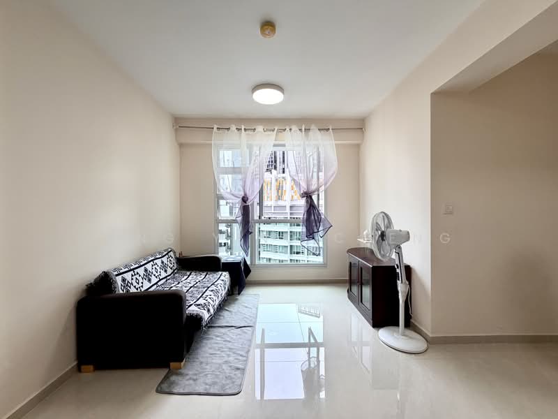 39A Margaret Drive, 39A Margaret Drive, 2 Bedrooms, 678 sqft, HDB Flat For Sale, by Ying Ying Cheng, 500207624 - Living Room - PropertyGuru.com.sg