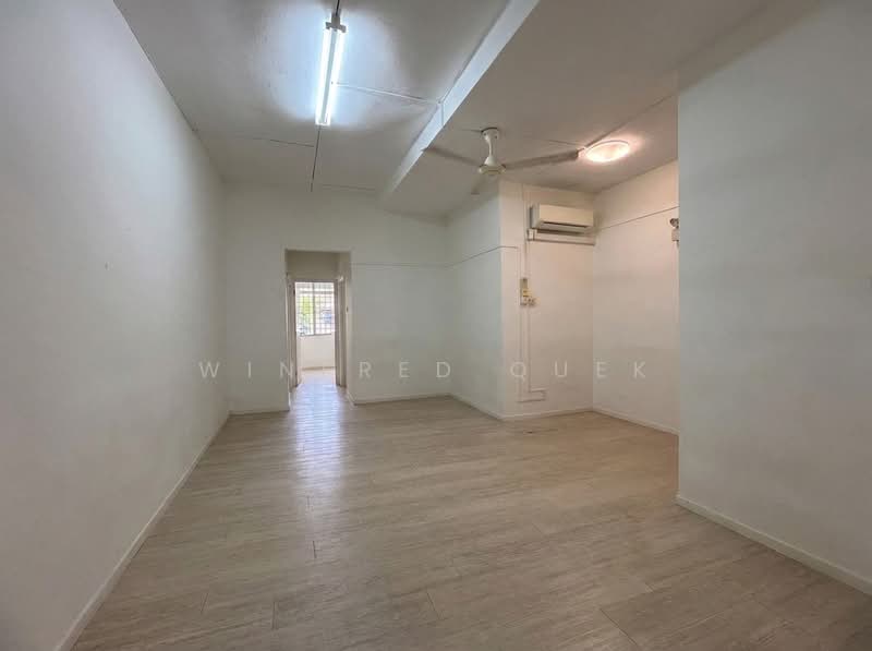 Kembangan Villas, Lengkong Tiga, 6 Bedrooms, 4,385 sqft, Semi-Detached House For Sale, by Winfred Quek, 500207631 - Interior - PropertyGuru.com.sg