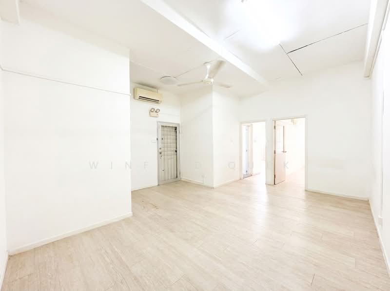 Kembangan Villas, Lengkong Tiga, 6 Bedrooms, 4,385 sqft, Semi-Detached House For Sale, by Winfred Quek, 500207631 - Interior - PropertyGuru.com.sg