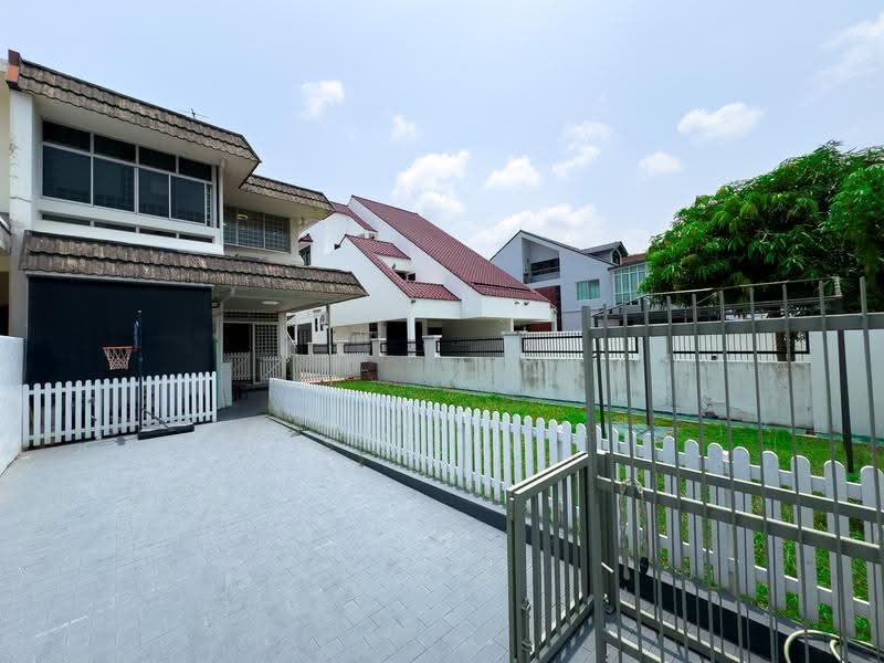 Kembangan Villas, Lengkong Tiga, Eunos / Geylang / Paya Lebar, 6 Bedrooms, 4,385 sqft, Semi-Detached House For Sale, by Winfred Quek, 500207631 - Exterior - PropertyGuru.com.sg