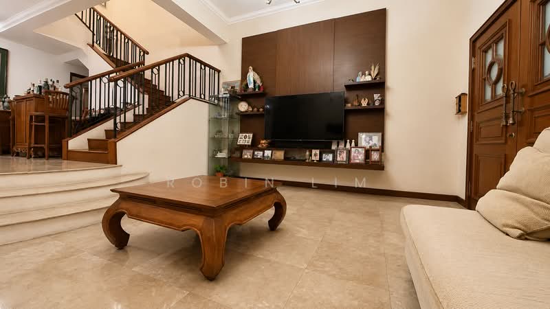 Tai Keng Gardens, Tai Keng Gardens, 5 Bedrooms, 3,600 sqft, Terraced House For Sale, by Robin Lim, 500207633 - Living Room - PropertyGuru.com.sg