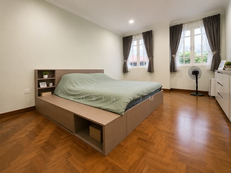 Tai Keng Gardens, Tai Keng Gardens, 5 Bedrooms, 3,600 sqft, Terraced House For Sale, by Robin Lim, 500207633 - Bedroom - PropertyGuru.com.sg