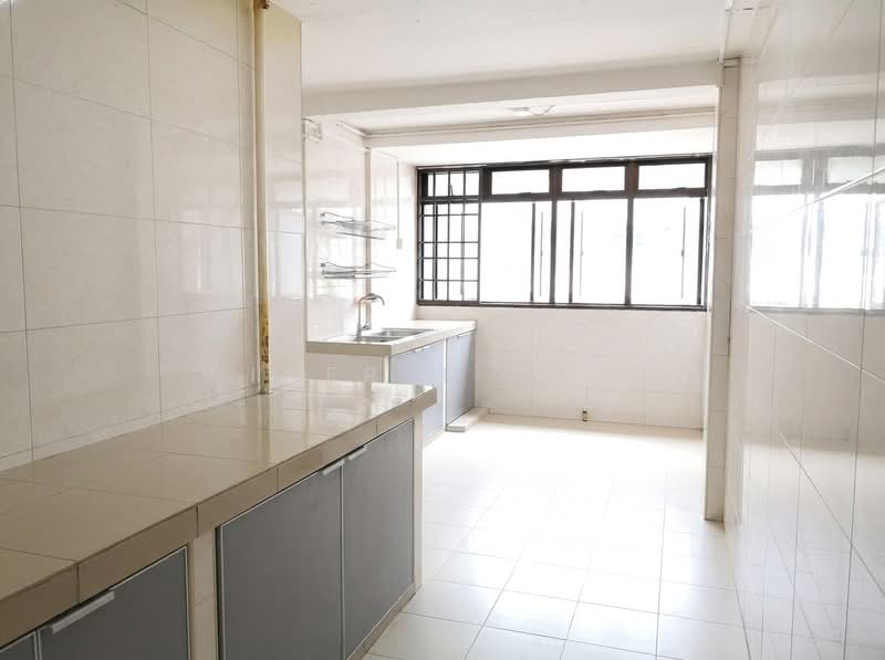 38 Circuit Road, 38 Circuit Road, 2 Bedrooms, 630 sqft, HDB Flat For Sale, by Winfred Quek, 500207636 - Kitchen - PropertyGuru.com.sg
